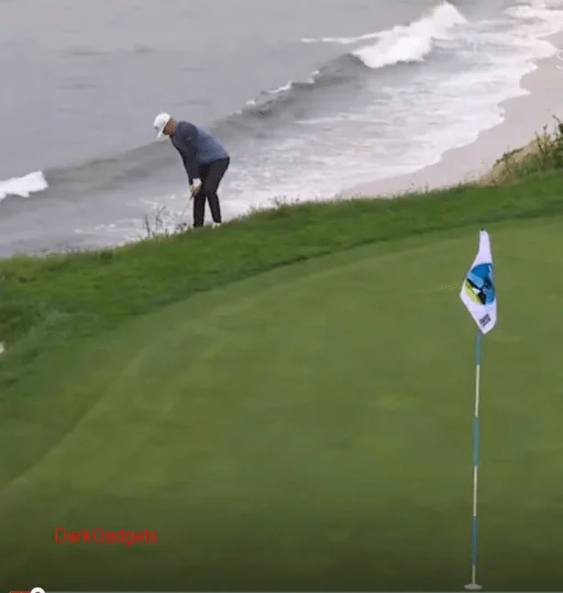 Alexander Norén with a delicious chip at Pebble Beach